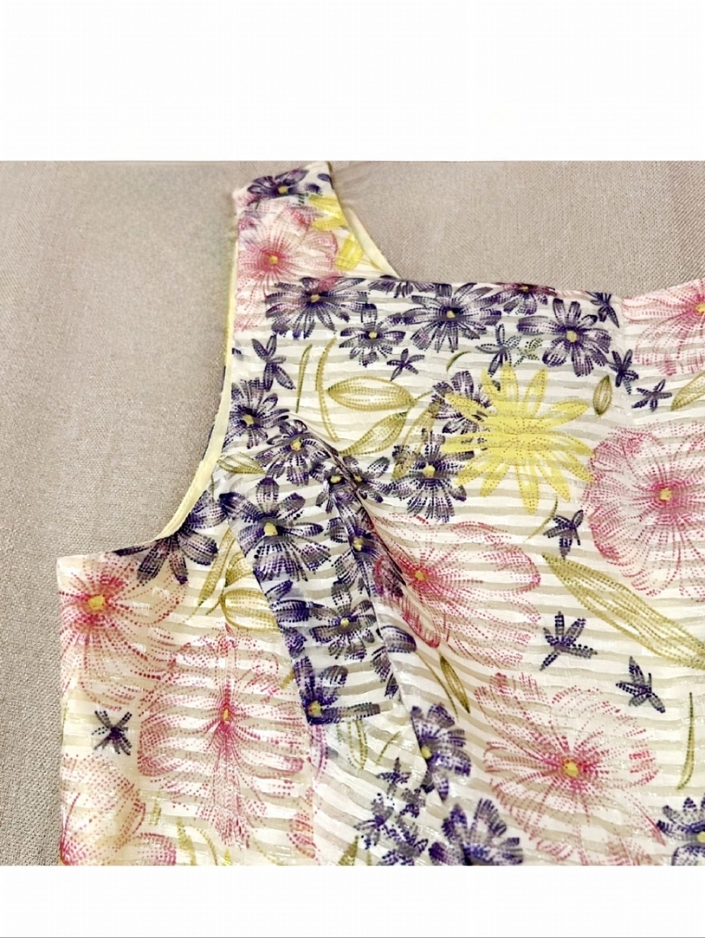 Gabby Skye Floaty Floral Dress